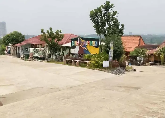 Kampung Abdi Resort Syariah RedPartner Bogor